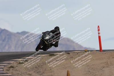 media/Nov-16-2025-Race Pace (Sun) [[8c5fa54630]]/Non Verified Riders (1st 20 Minutes)/6-Turn 12 (2pm)/